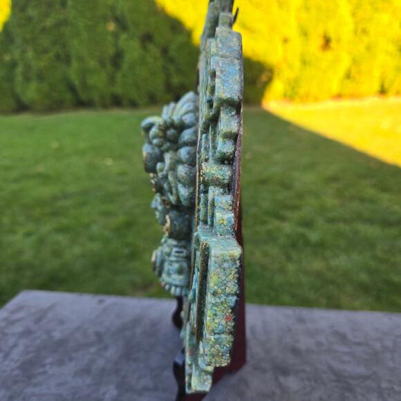 Vintage Mayan Aztec Calendar Clock Wall Plaque Green Red Felt - Picture 8 of 14